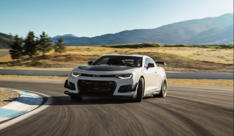 2025 Chevrolet Camaro ZL1 Price, Interior, Redesign