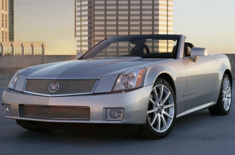 2025 Cadillac XLR-V Redesign